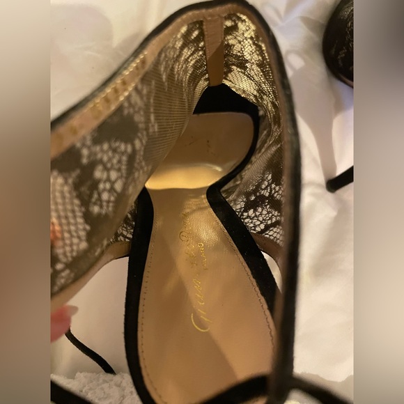 GIANVITO Rossi Suede Trim Black Lace Peep Toe Pumps - Picture 9 of 13